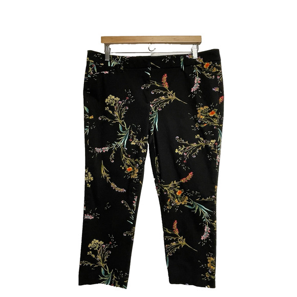 Worthington Industries Pants - Worthington Women's Black Floral Print Ankle Pants Size 16P